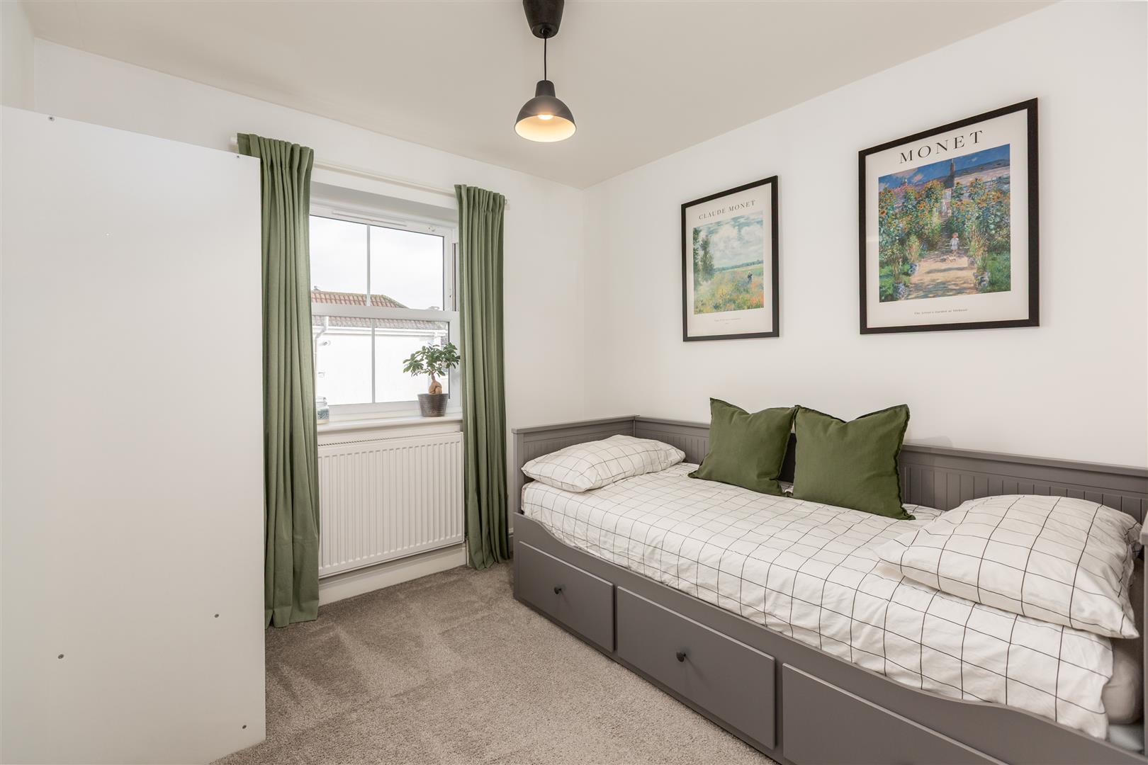 Oakfield Street, Pontarddulais, Swansea, SA4 8LN